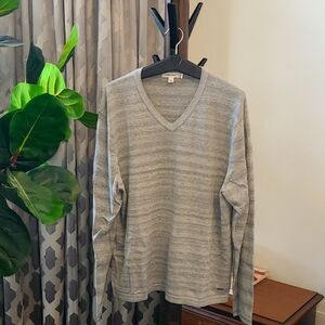 NWOT Mens Calvin Klein 100% cotton sweater. Size XL.